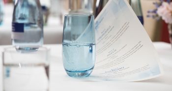 Mit Mineralwasser den Gastronomie-Absatz steigern