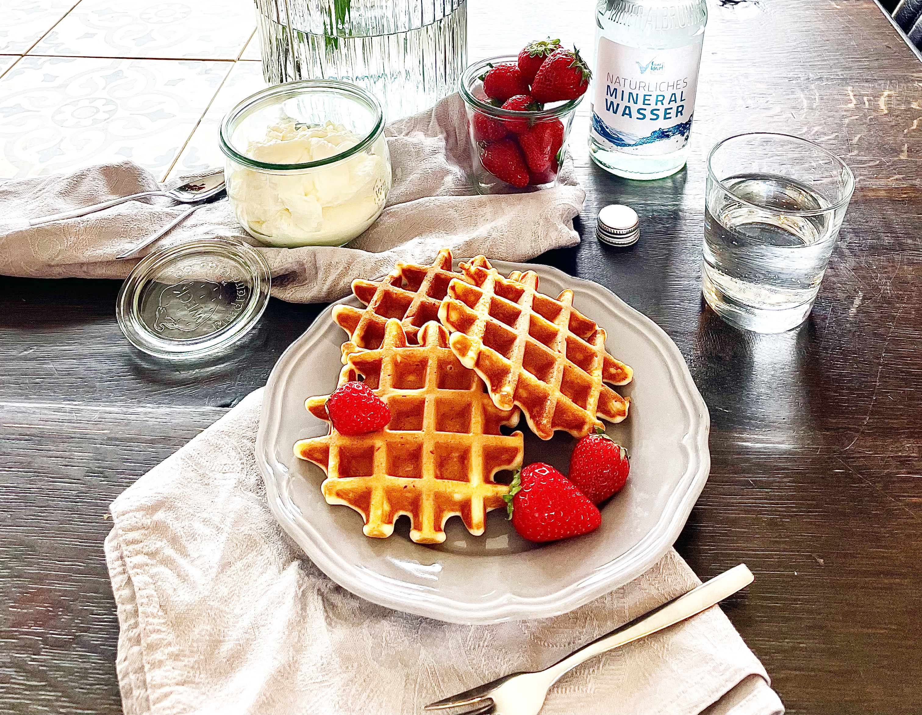 Waffeln mit Erdbeeren